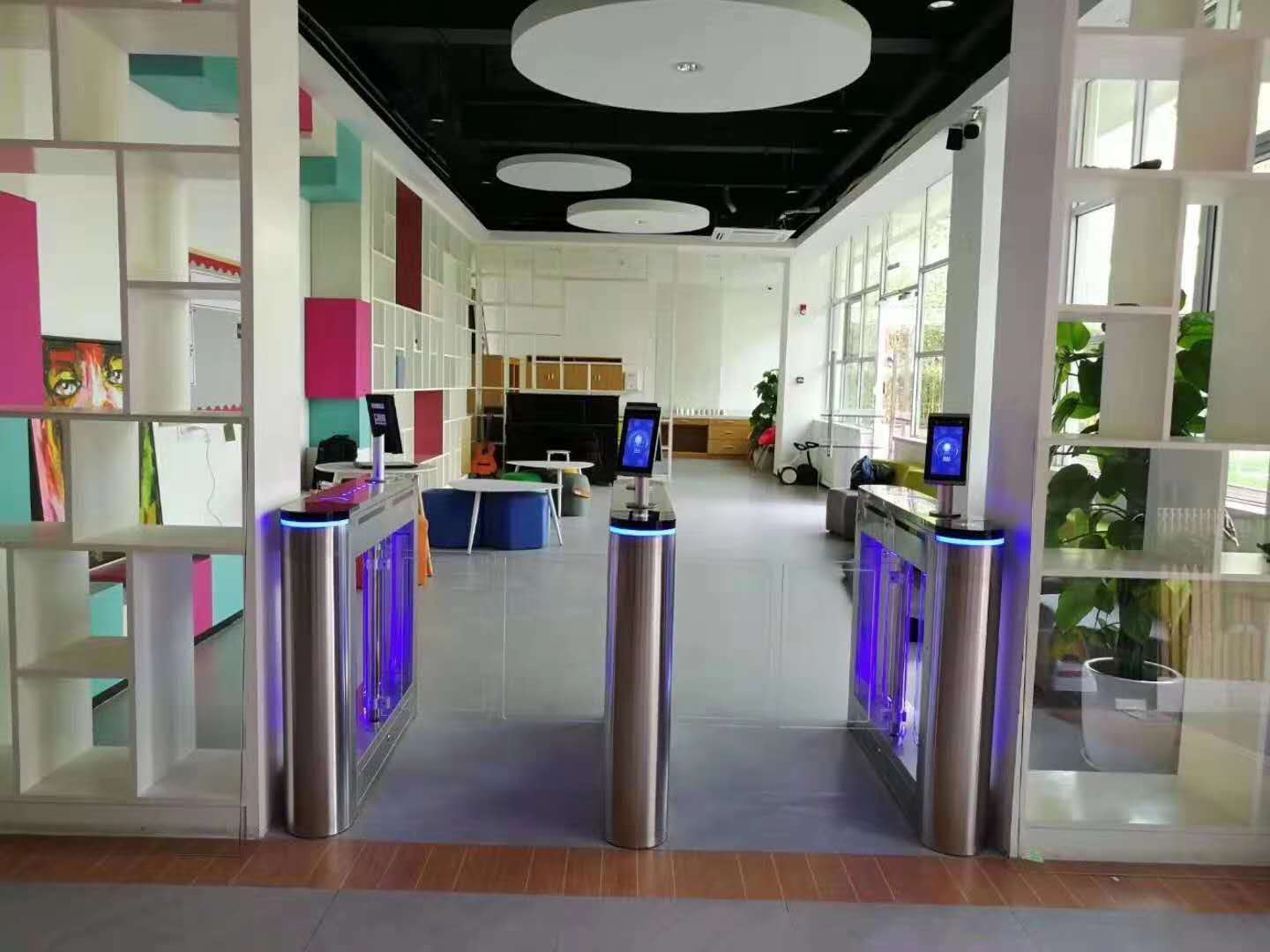 培訓(xùn)機構(gòu)無感考勤系統(tǒng)